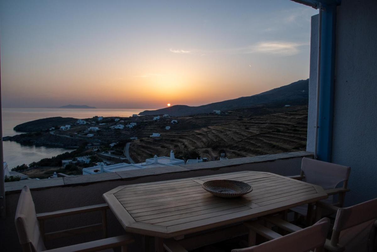 Iliopetra Residence Agios Romanos Екстериор снимка