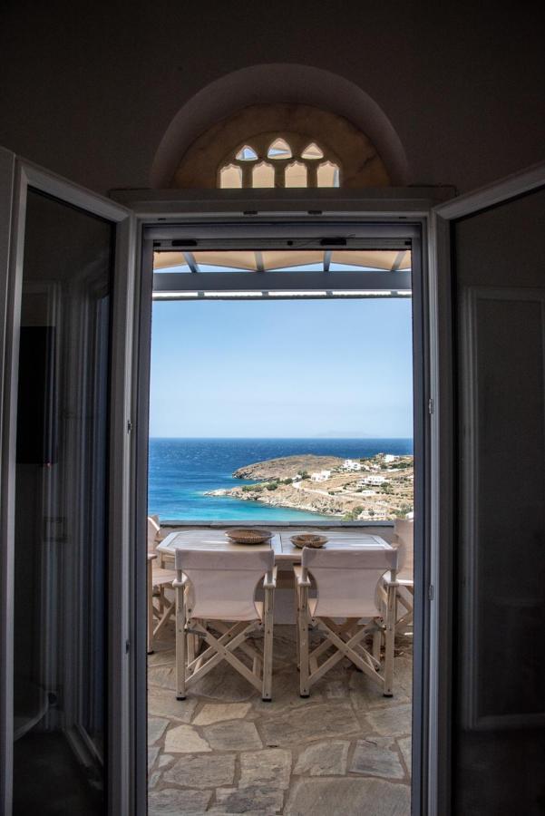 Iliopetra Residence Agios Romanos Екстериор снимка
